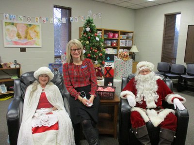 Santa and Mrs. Claus Visit the Library